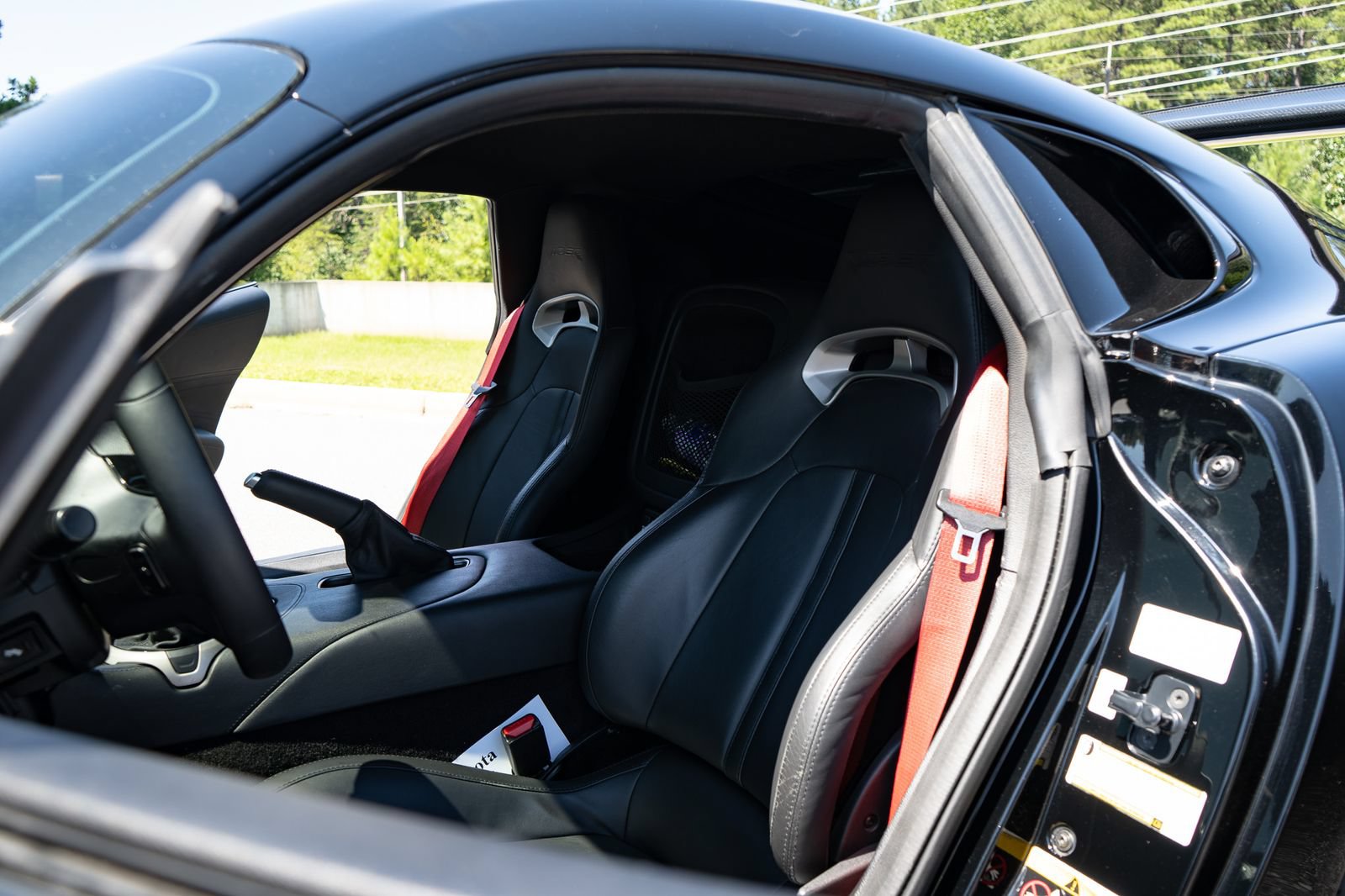 Used 2014 SRT Viper SRT-10 w/ Advanced Aerodynamics Package RWD image 38