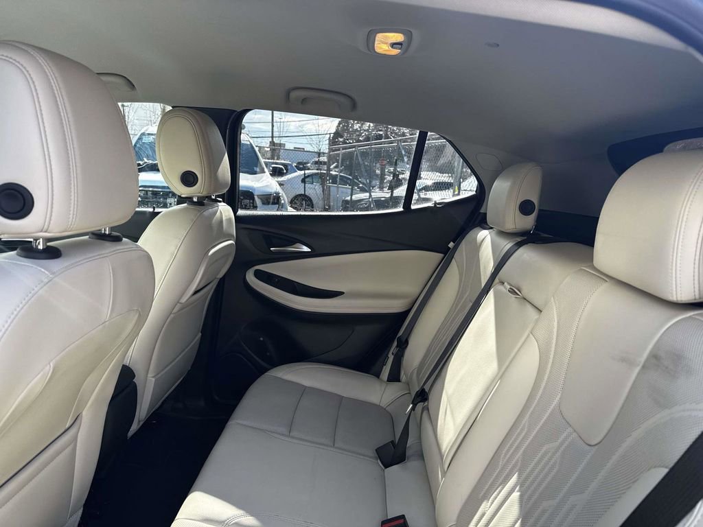 Used 2024 Buick Encore GX Avenir image 12