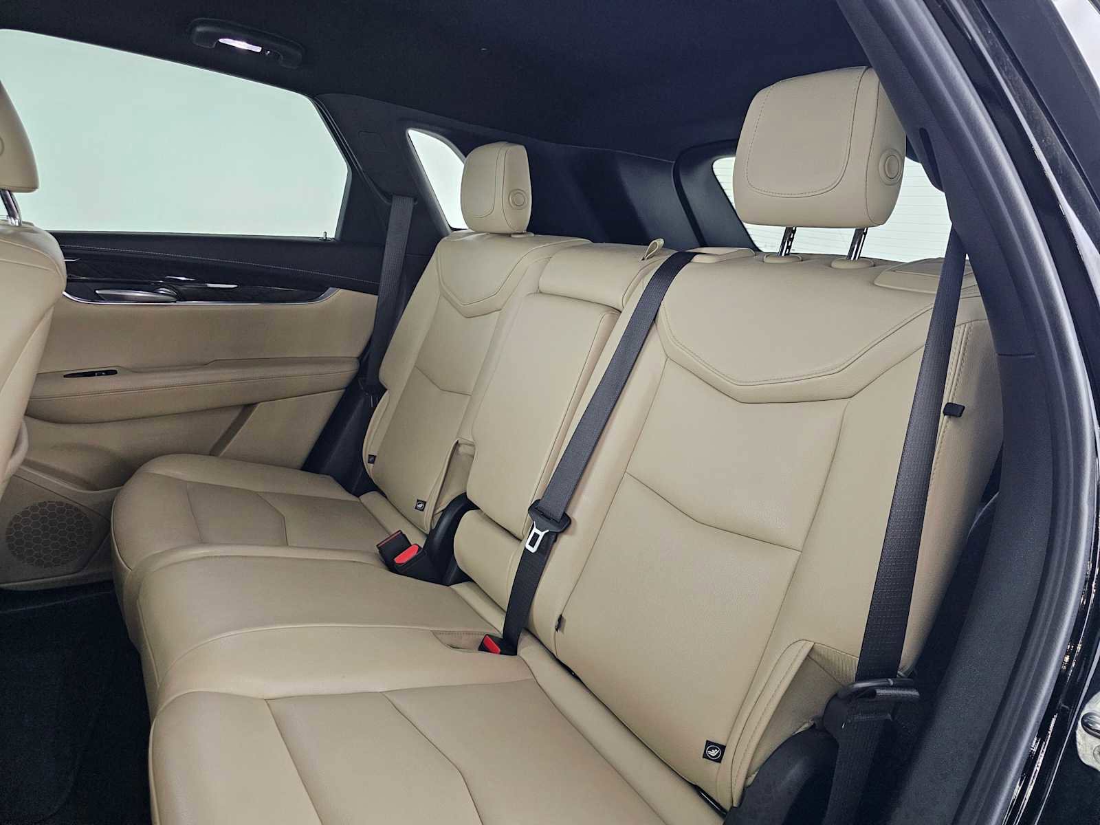 Used 2019 Cadillac XT5 FWD image 17