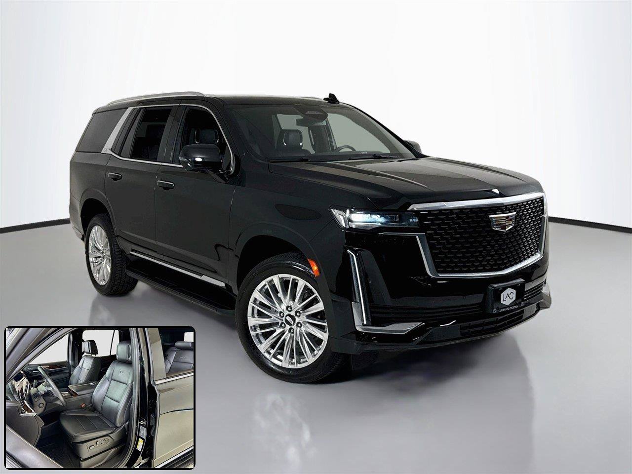 Used 2022 Cadillac Escalade Luxury AWD/4WD image 2