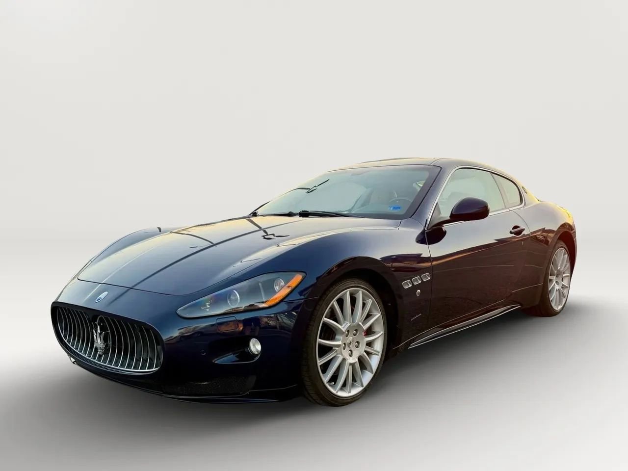 Used 2012 Maserati GranTurismo S image 3