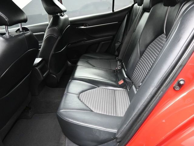 Used 2020 Toyota Camry SE w/ Convenience Package image 7