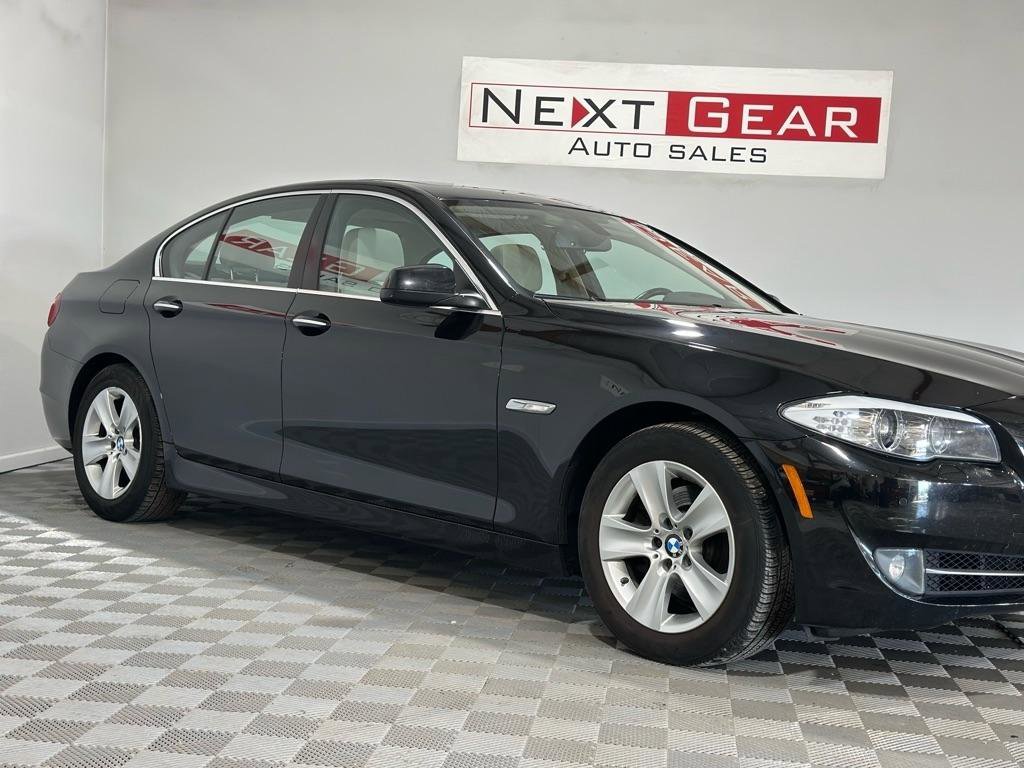 Used 2013 BMW 528i xDrive Sedan AWD/4WD image 2