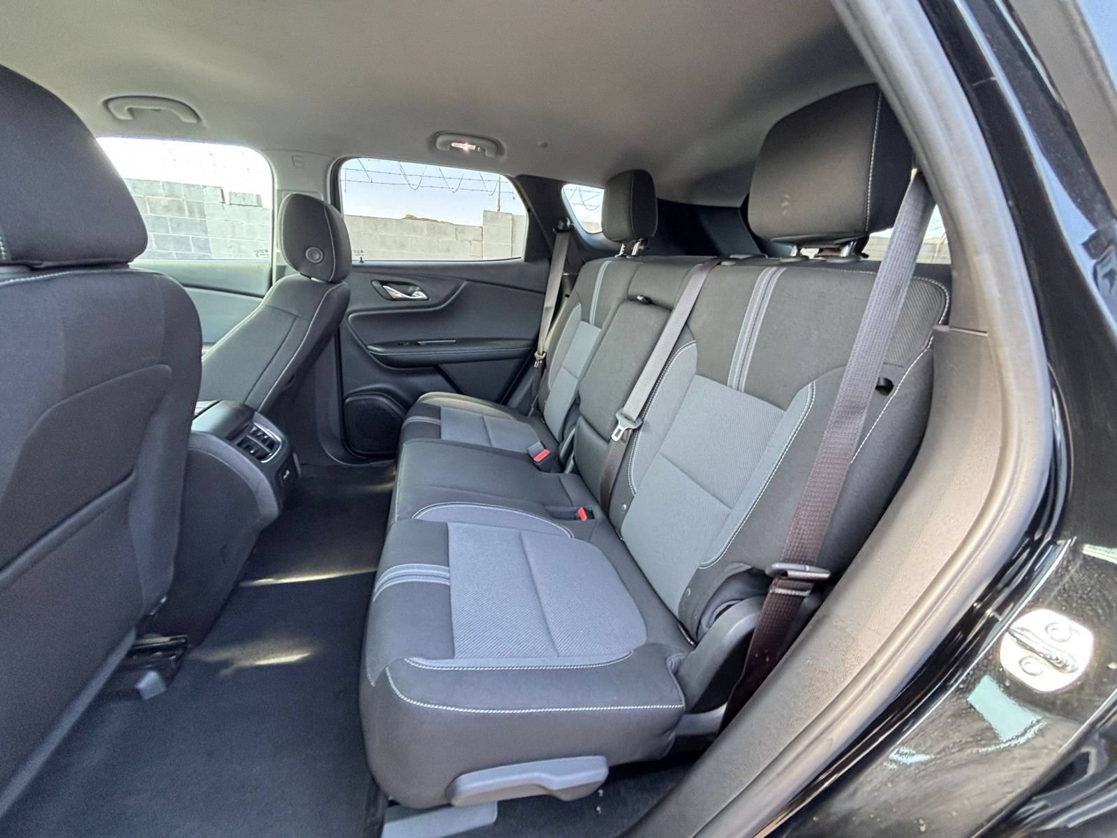 Used 2025 Chevrolet Blazer LT FWD image 38