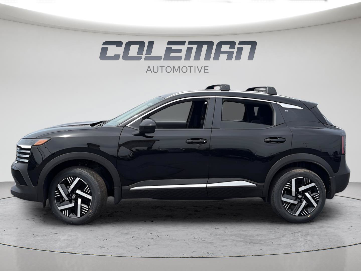 New 2026 Nissan Kicks SV w/ Cold Weather Package FWD image 2