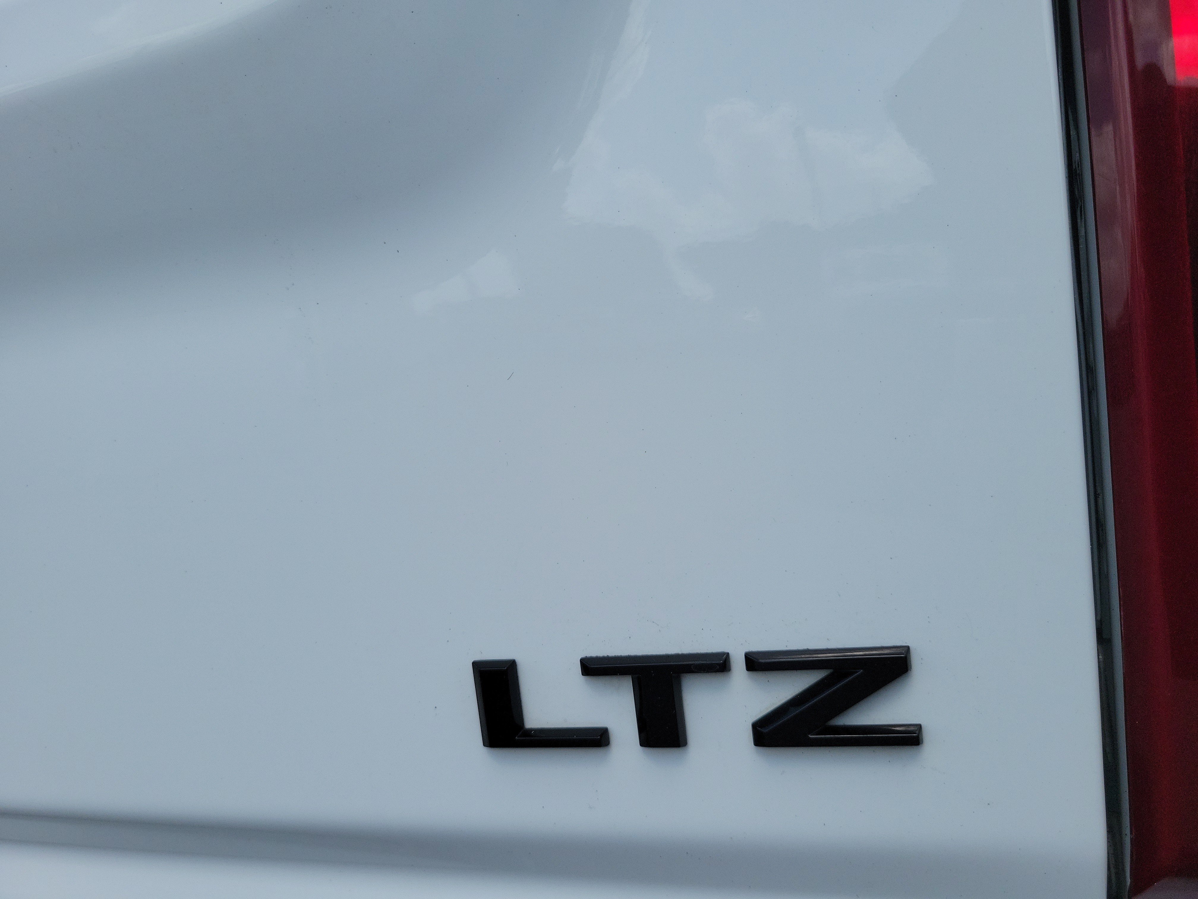 Used 2022 Chevrolet Silverado 2500 LTZ w/ LTZ Plus Package AWD/4WD image 32