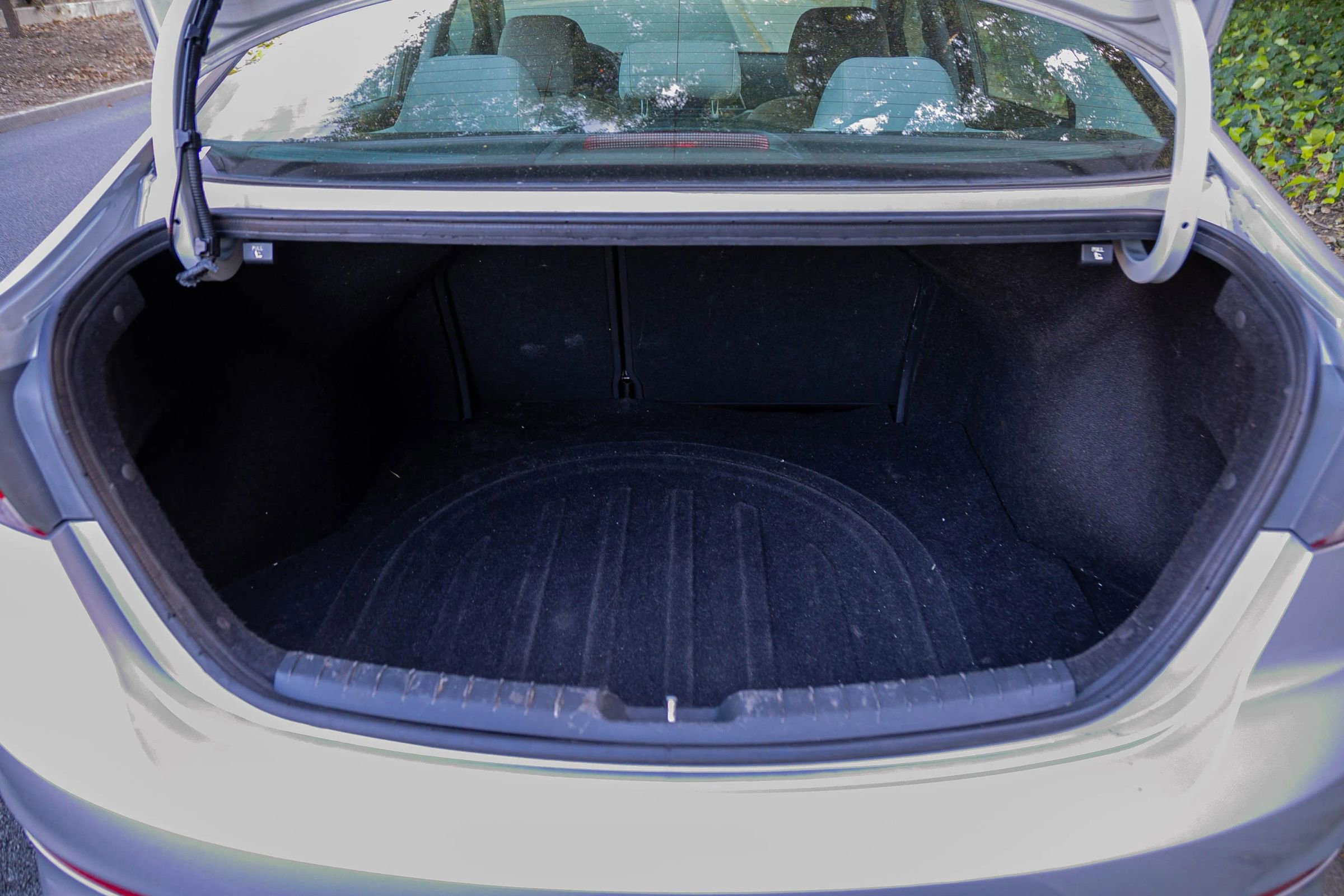 Used 2017 Hyundai Elantra SE image 30