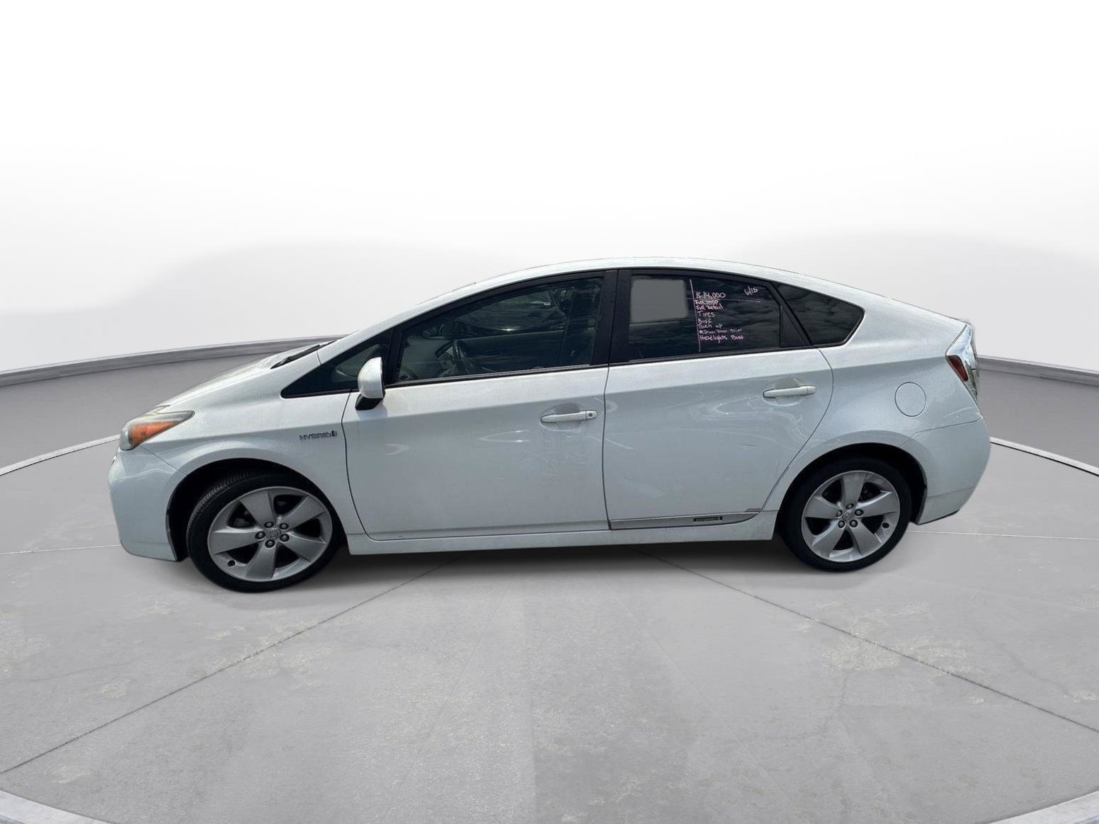 Used 2013 Toyota Prius Five FWD image 9