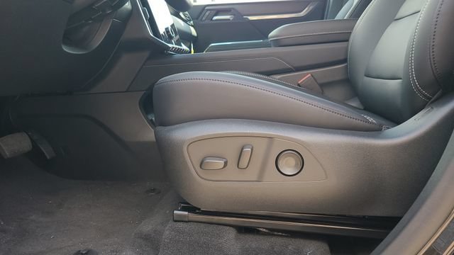 New 2026 GMC Acadia Elevation w/ Black Edition AWD/4WD image 15