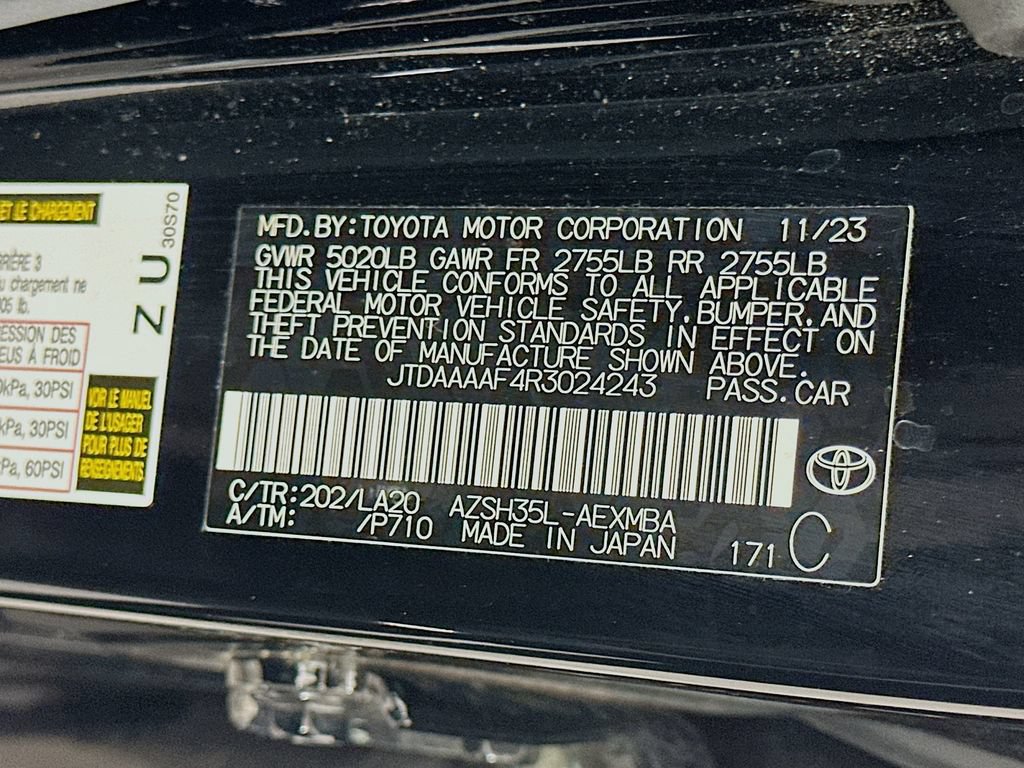 Used 2024 Toyota Crown AWD/4WD image 32