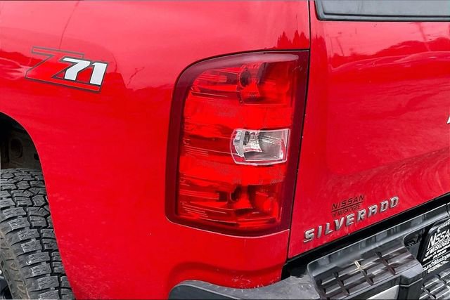 Used 2010 Chevrolet Silverado 2500 LT w/ Interior Plus Package RWD image 21
