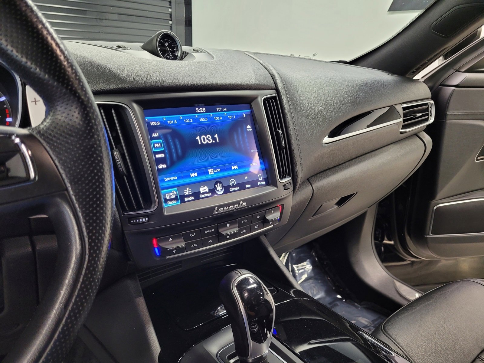 Used 2018 Maserati Levante GranSport image 29