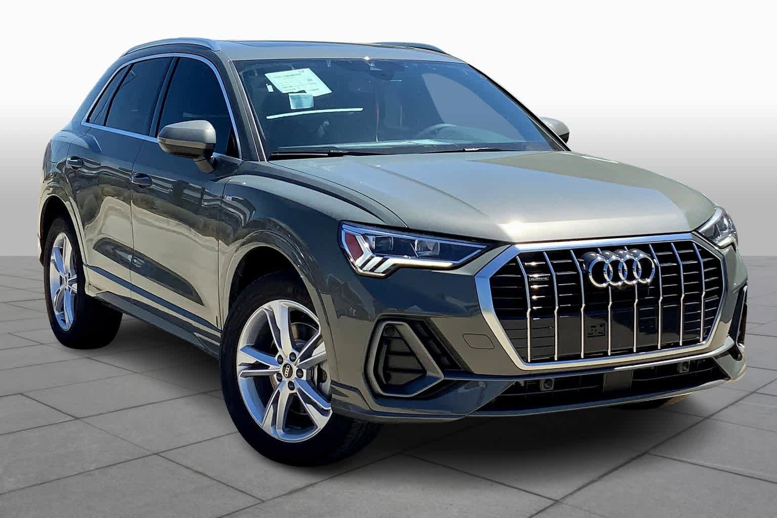 Used 2024 Audi Q3 2.0T Premium Plus AWD/4WD image 2
