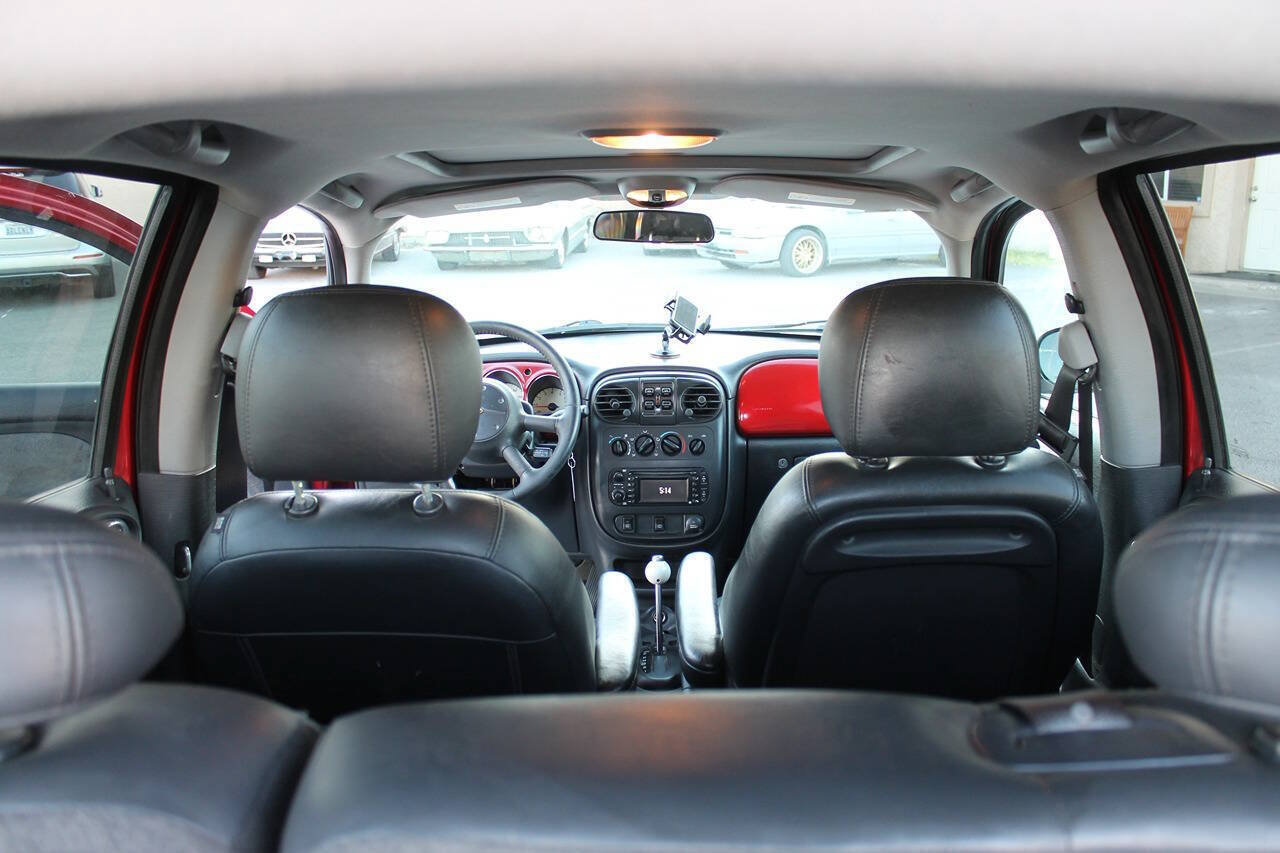 Used 2004 Chrysler PT Cruiser Limited FWD image 27