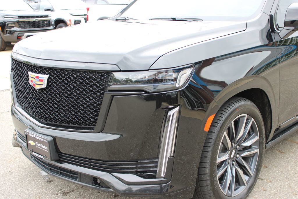 Certified 2022 Cadillac Escalade Sport Platinum AWD/4WD image 9