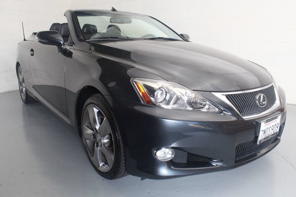 Used 2010 Lexus IS 250C w/ Luxury Pkg RWD image 9