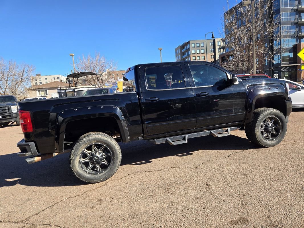 Used 2018 GMC Sierra 1500 SLE w/ SLE Value Package AWD/4WD image 12