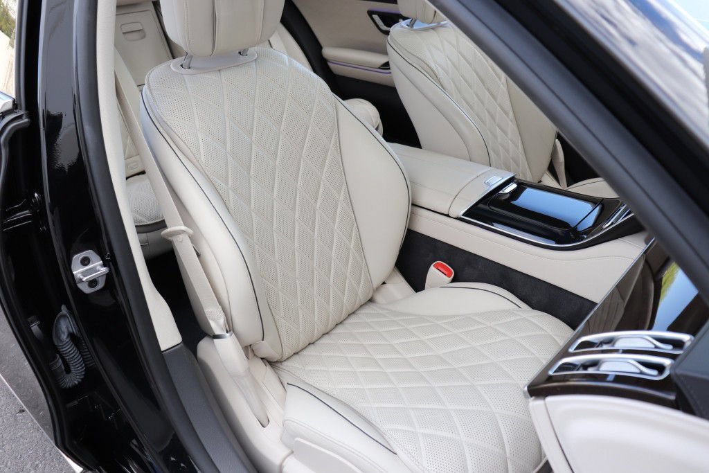 Used 2022 Mercedes-Benz S 580 4MATIC Sedan w/ Warmth & Comfort Package image 34