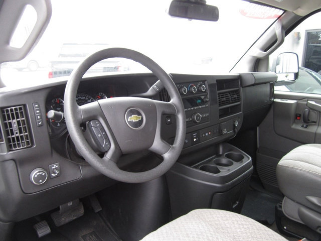 Used 2019 Chevrolet Express 3500 LT w/ LT Preferred Equipment Group RWD image 7