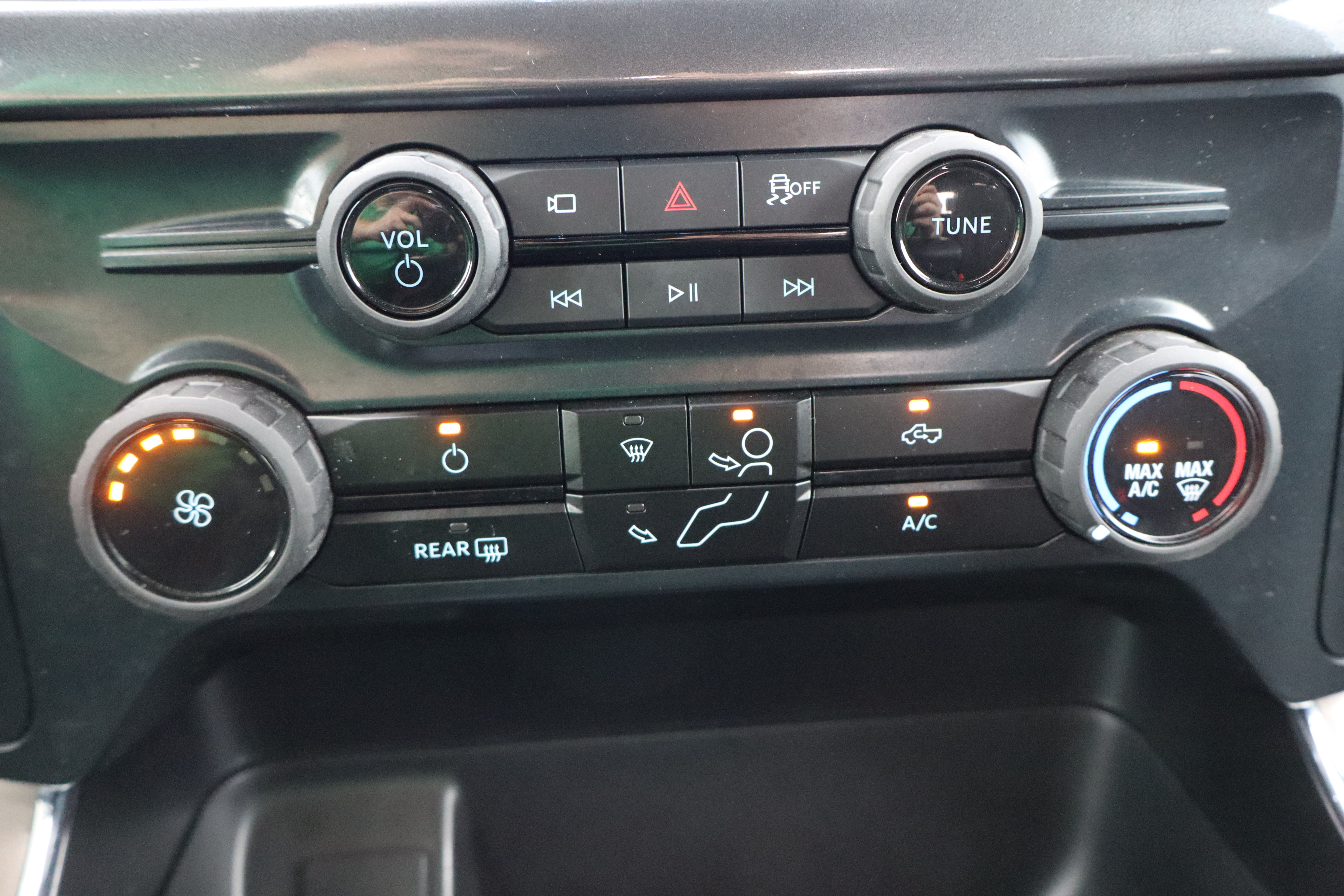 Used 2025 Ford F150 STX w/ Equipment Group 201A FX4 AWD/4WD image 21