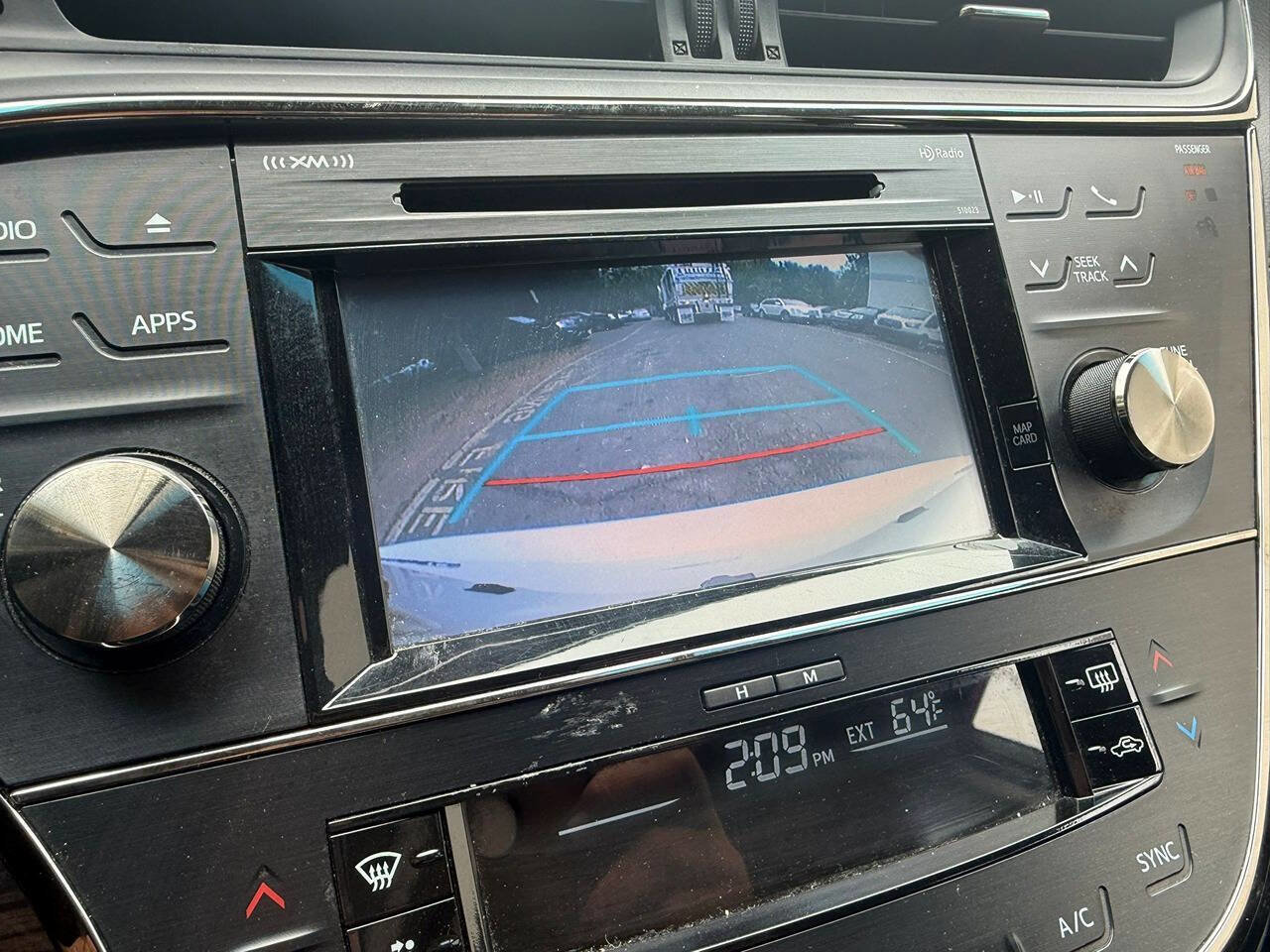 Used 2015 Toyota Avalon XLE Touring image 12