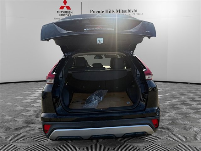 Used 2022 Mitsubishi Eclipse Cross SE image 9