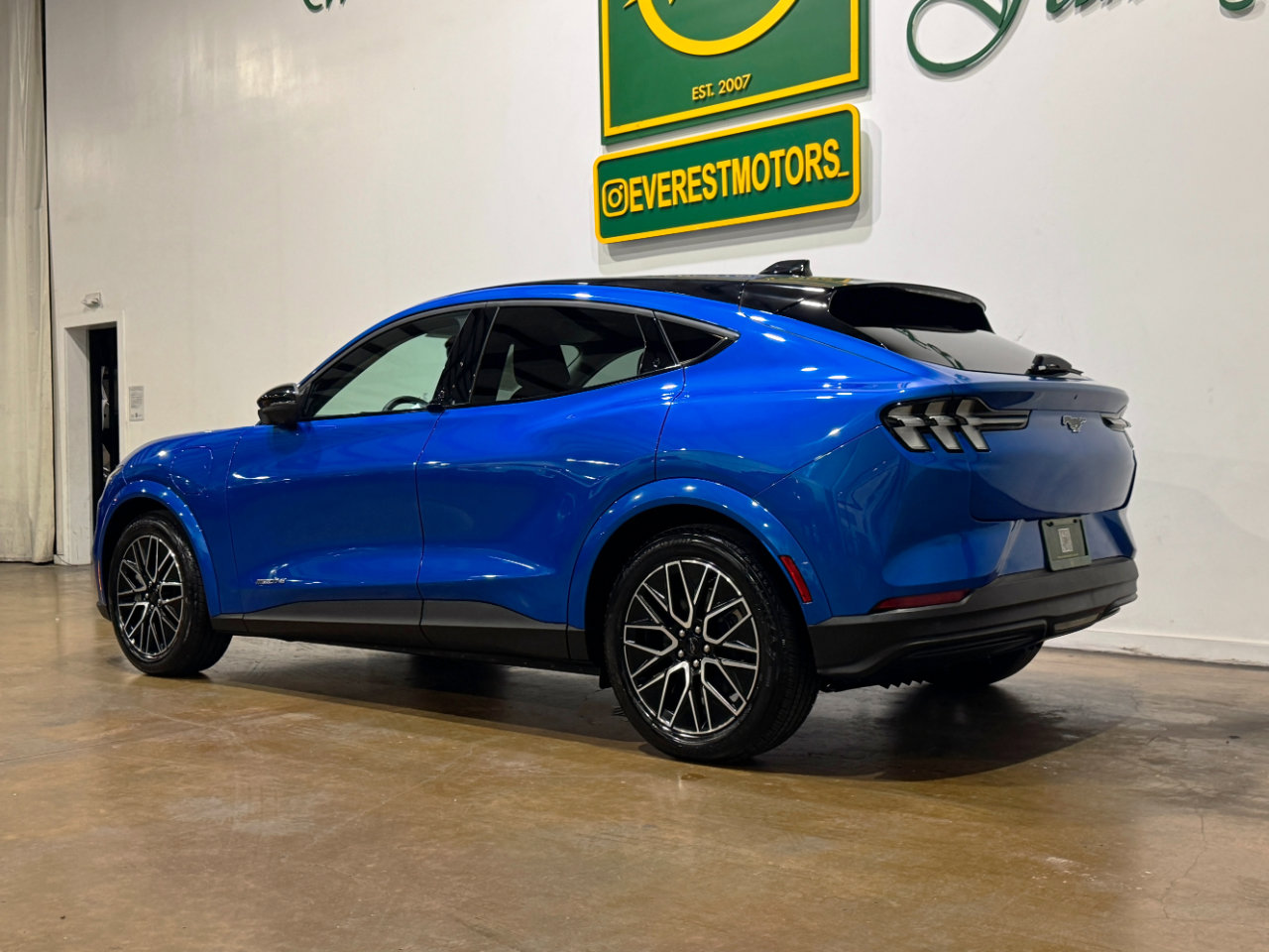 Used 2025 Ford Mustang Mach-E Premium image 6