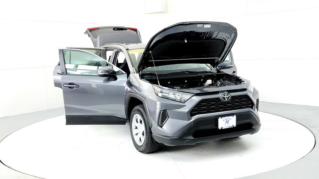 Certified 2021 Toyota RAV4 LE FWD image 9