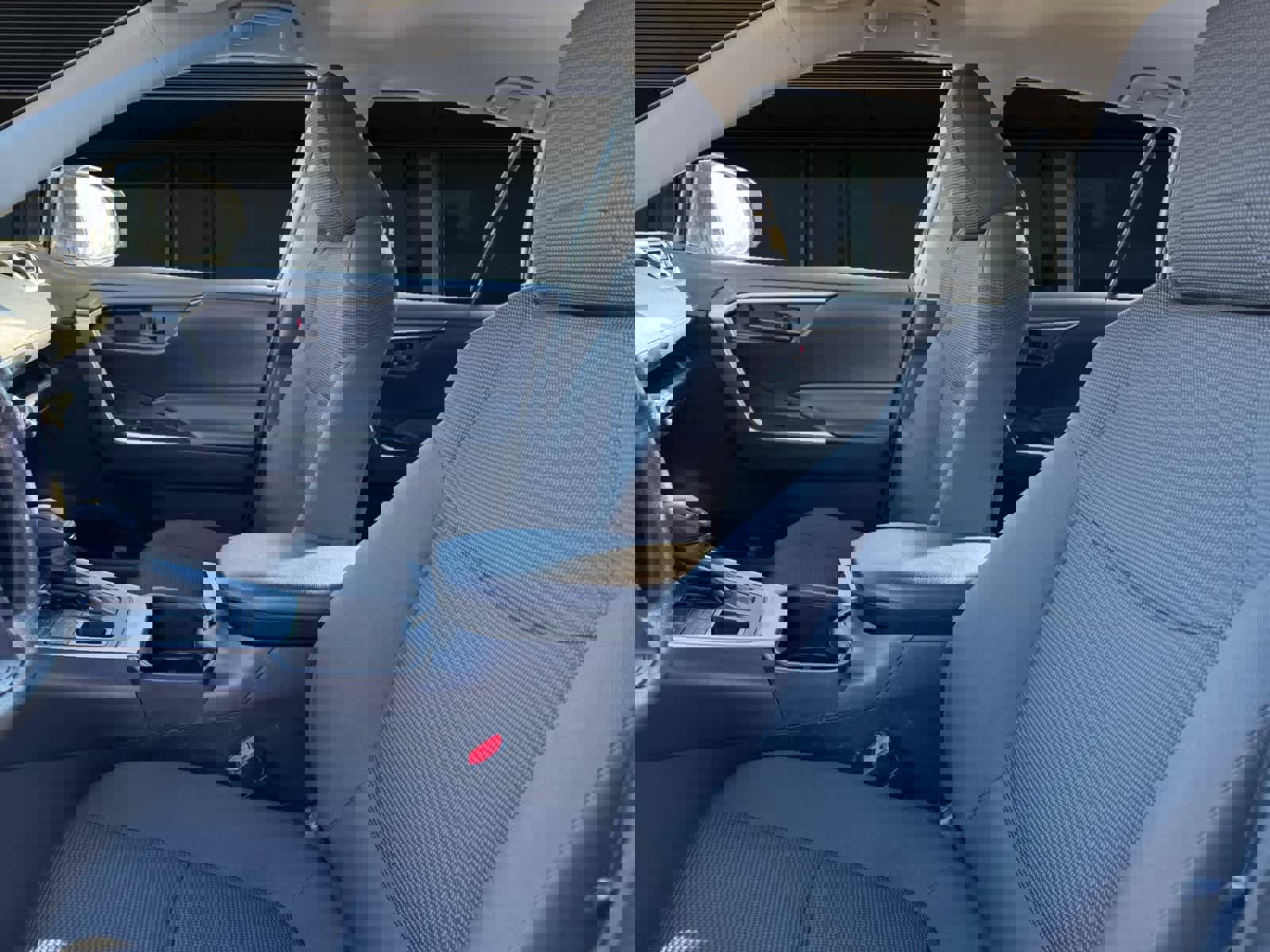 Used 2024 Toyota RAV4 LE image 2