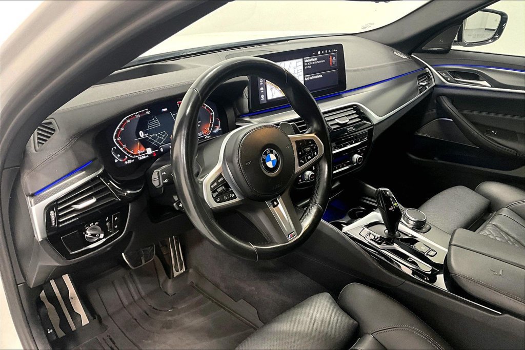 Used 2023 BMW 530i w/ M Sport Package RWD image 13