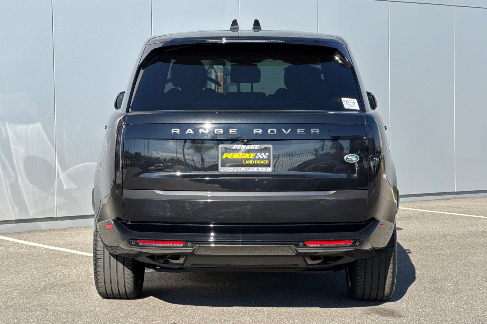 Certified 2023 Land Rover Range Rover SE image 4