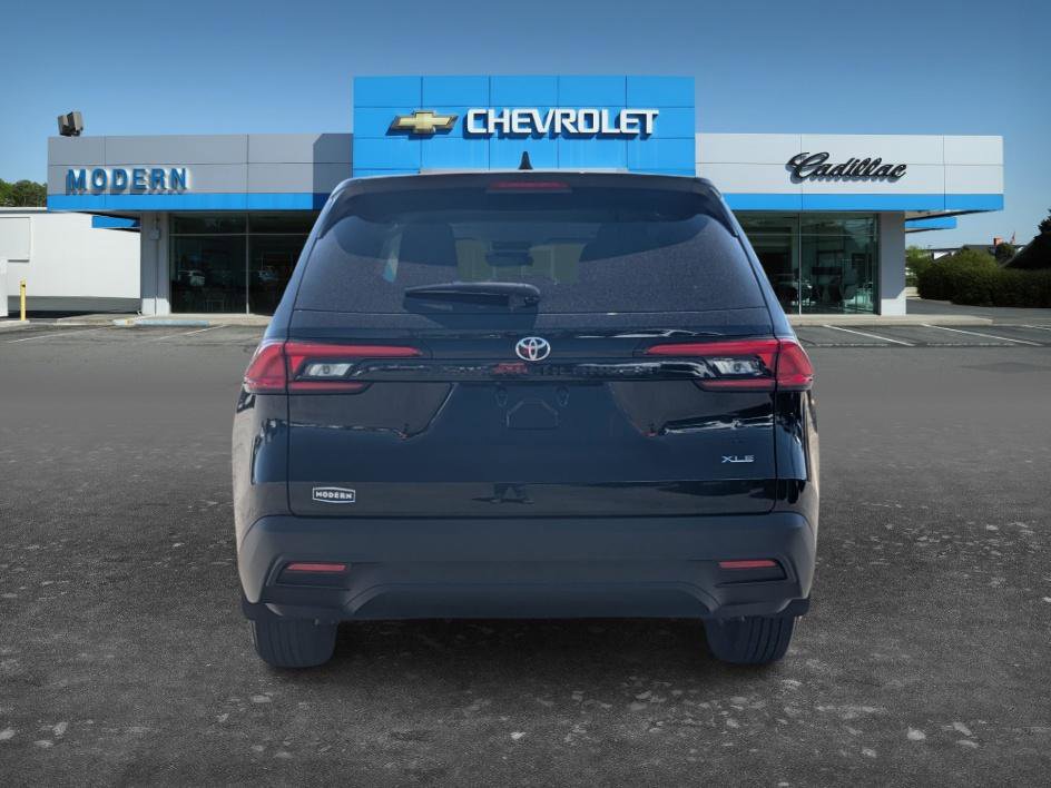 Used 2024 Toyota Grand Highlander FWD image 4