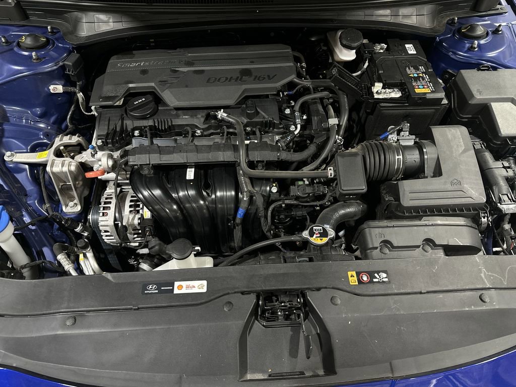 Used 2024 Hyundai Elantra Limited image 18