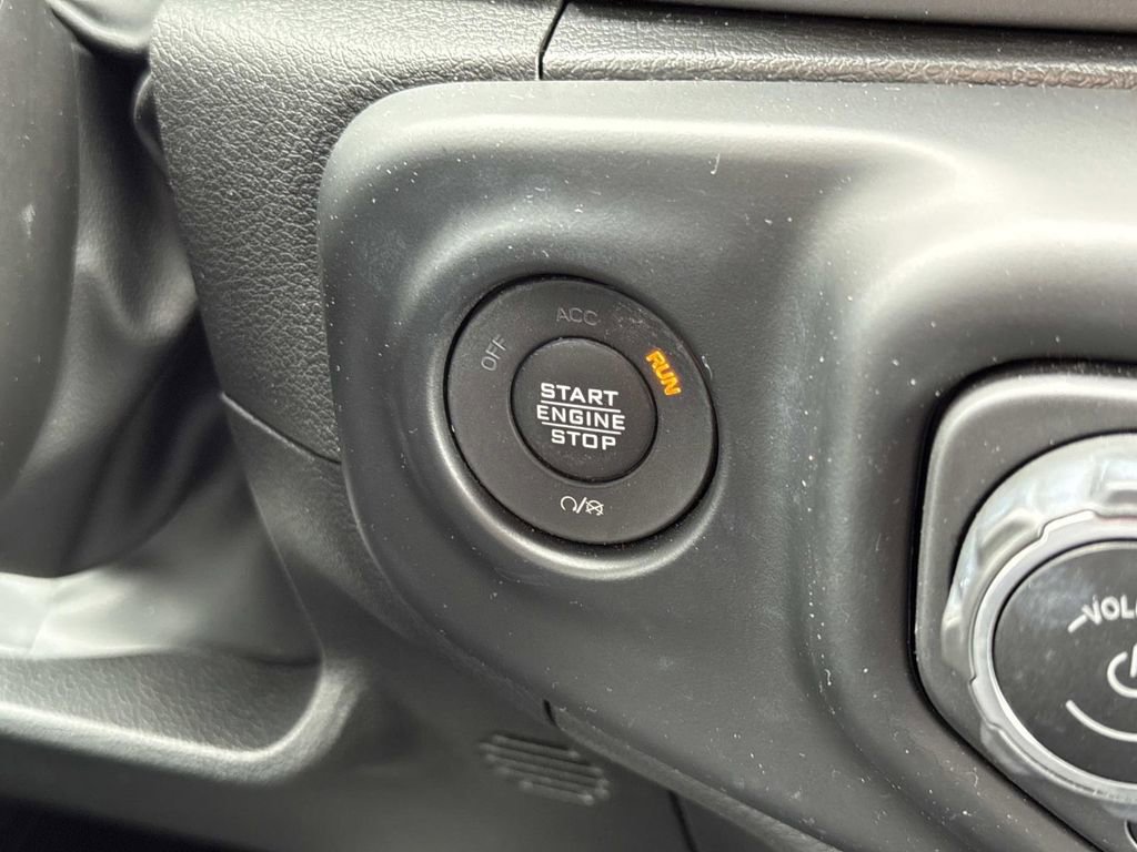 Used 2023 Jeep Wrangler Sport S image 12