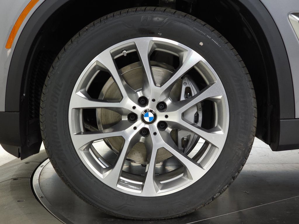 Used 2026 BMW X5 xDrive40i w/ Climate Comfort Package AWD/4WD image 7