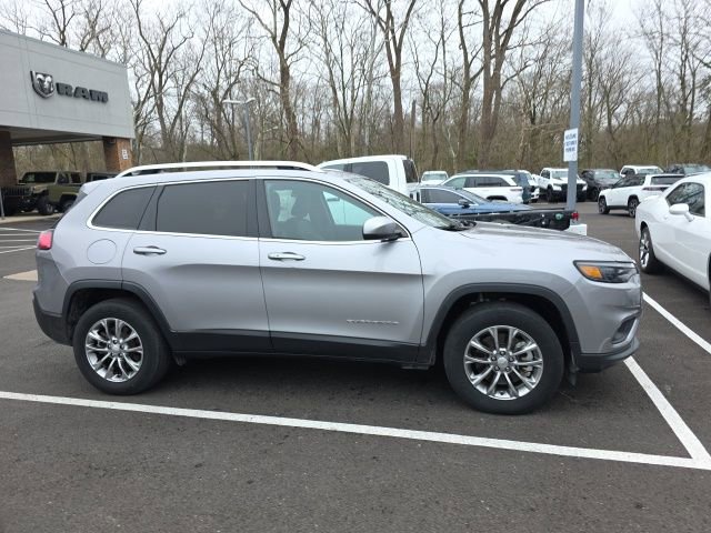 Used 2021 Jeep Cherokee Latitude Lux w/ Comfort/Convenience Group image 4