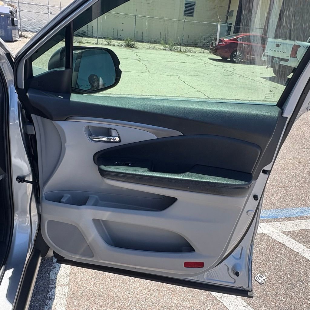 Used 2021 Honda Pilot EX image 19