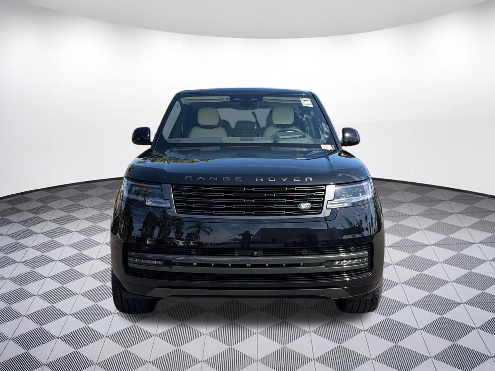 New 2026 Land Rover Range Rover Long Wheelbase SE AWD/4WD image 6