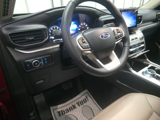 Used 2023 Ford Explorer XLT w/ Equipment Group 202A image 19