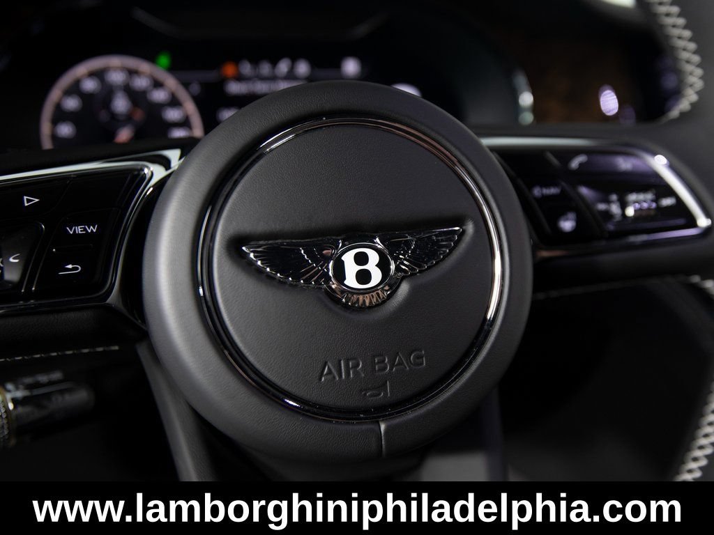 Used 2024 Bentley Flying Spur V8 AWD/4WD image 21