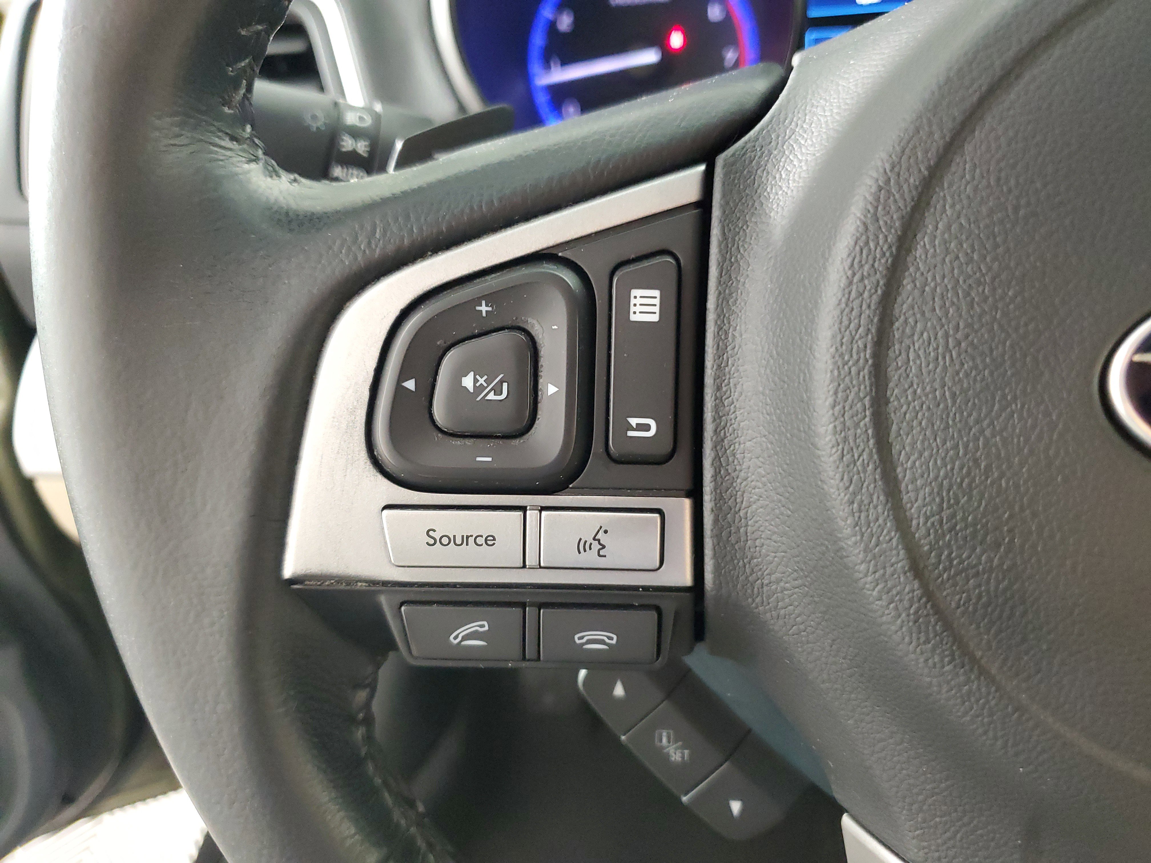 Used 2015 Subaru Outback 2.5i Limited AWD/4WD image 18