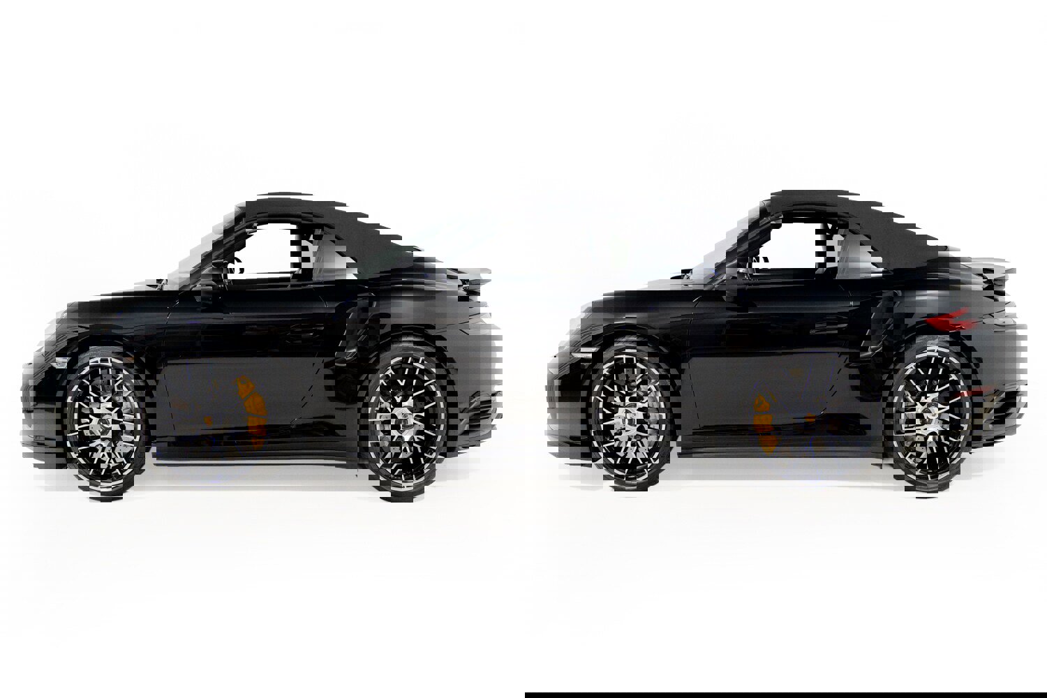 Used 2017 Porsche 911 Turbo S AWD/4WD image 3