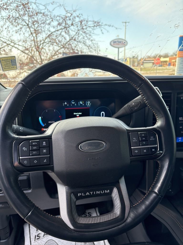 Used 2024 Ford F350 Platinum image 13