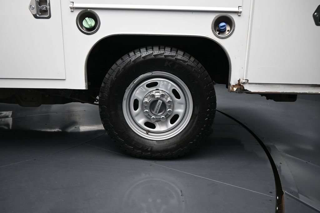 Certified 2022 Ford F250 XL w/ Power Equipment Group RWD image 15