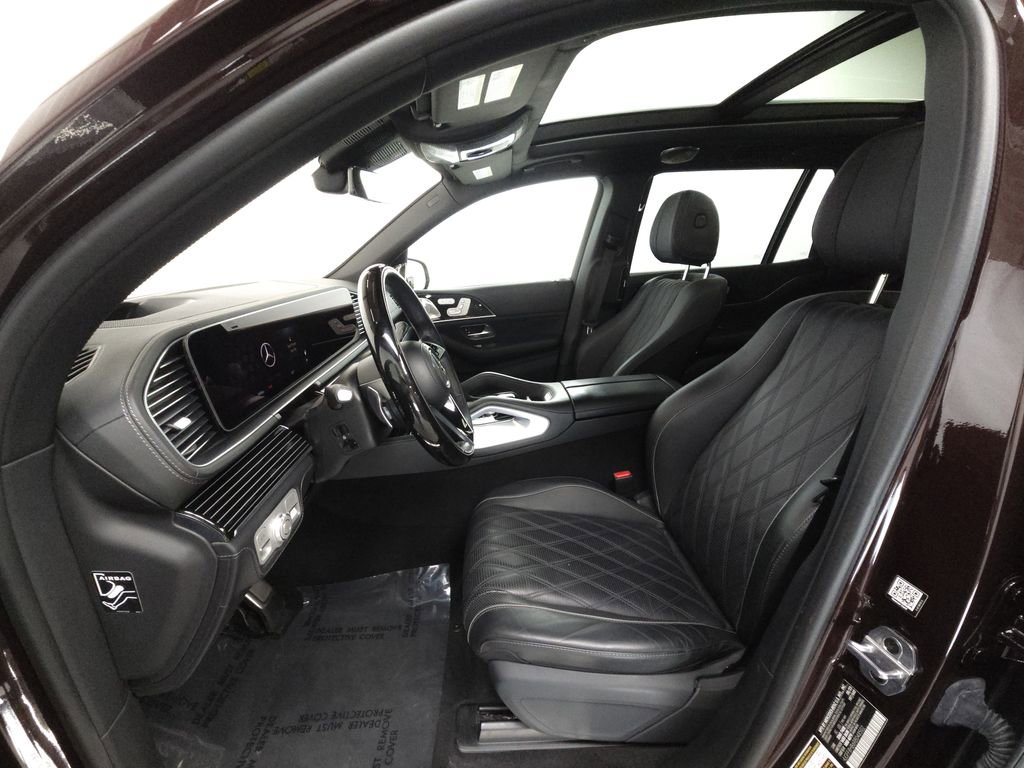 Used 2024 Mercedes-Benz Maybach GLS 600 4MATIC image 8