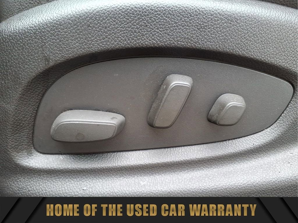 Used 2015 Chevrolet Impala LT w/ Convenience Package FWD image 17