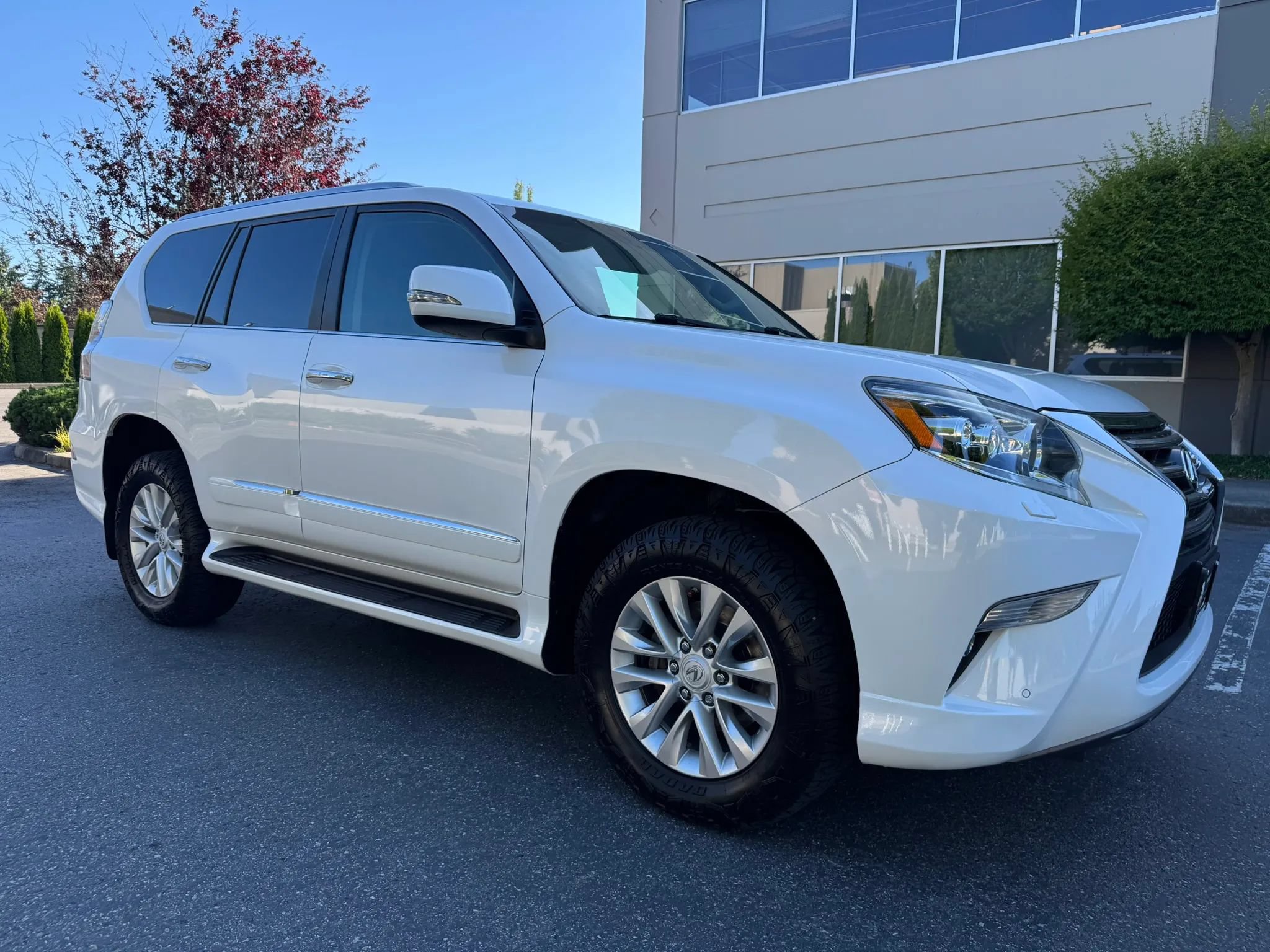 Used 2016 Lexus GX 460 w/ Premium Package AWD/4WD image 1