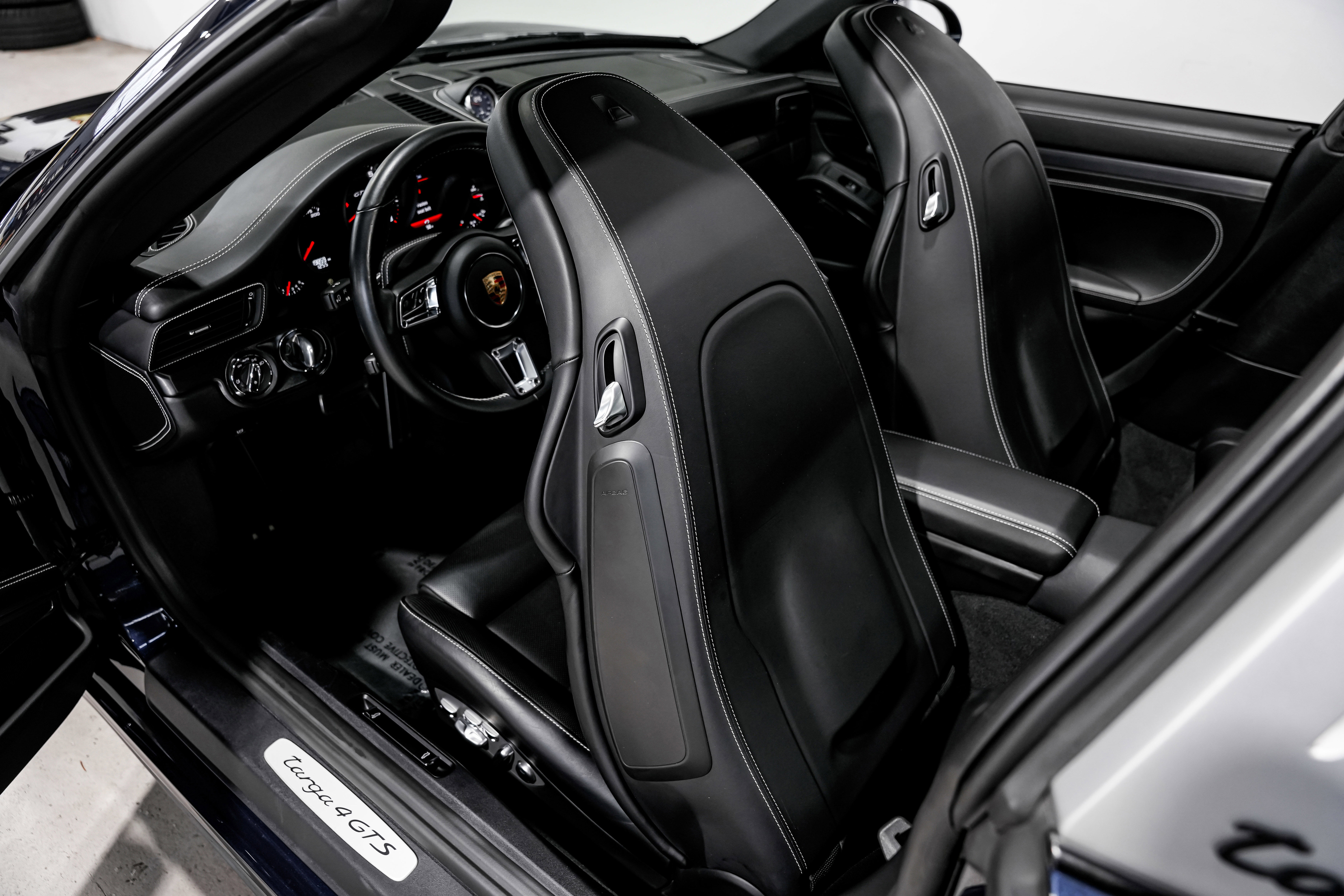 Used 2019 Porsche 911 Targa 4 GTS image 25