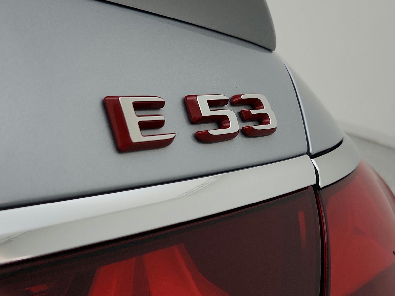 Certified 2025 Mercedes-Benz E 53 AMG e 4MATIC Sedan image 33