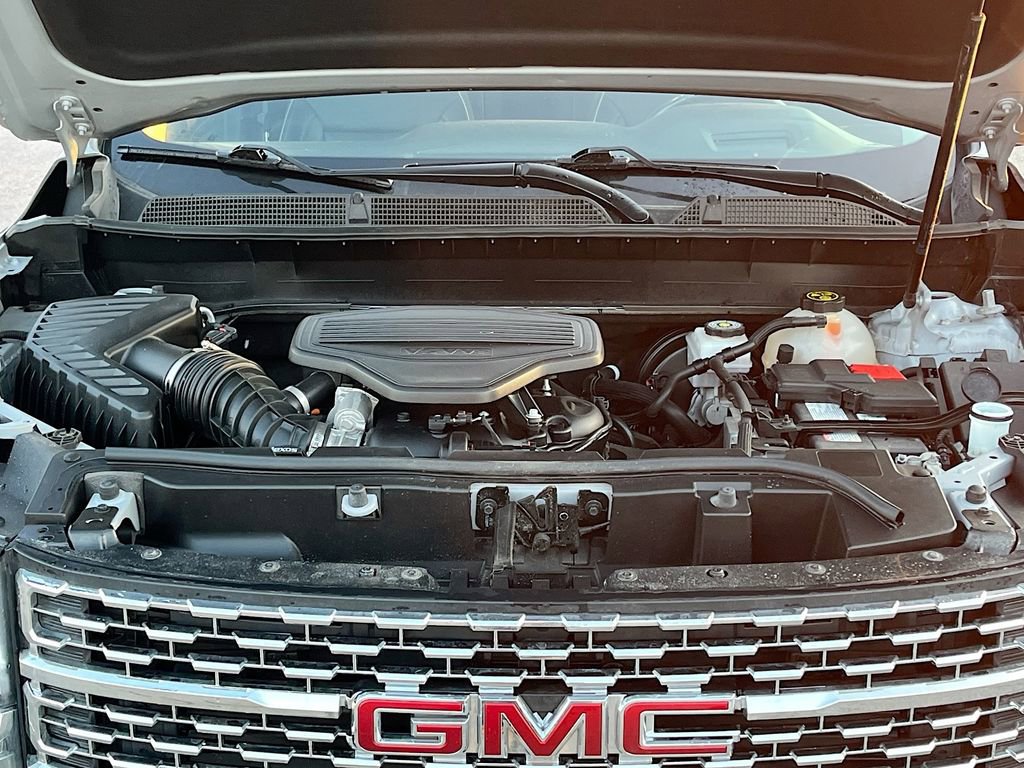 Used 2022 GMC Acadia Denali w/ Denali Ultimate Package image 33